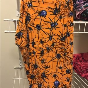 Lularoe OS leggings 🕷